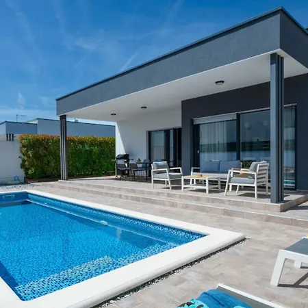 Villa Tony By Guide Peroj