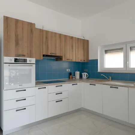 Villa Tony By Guide *